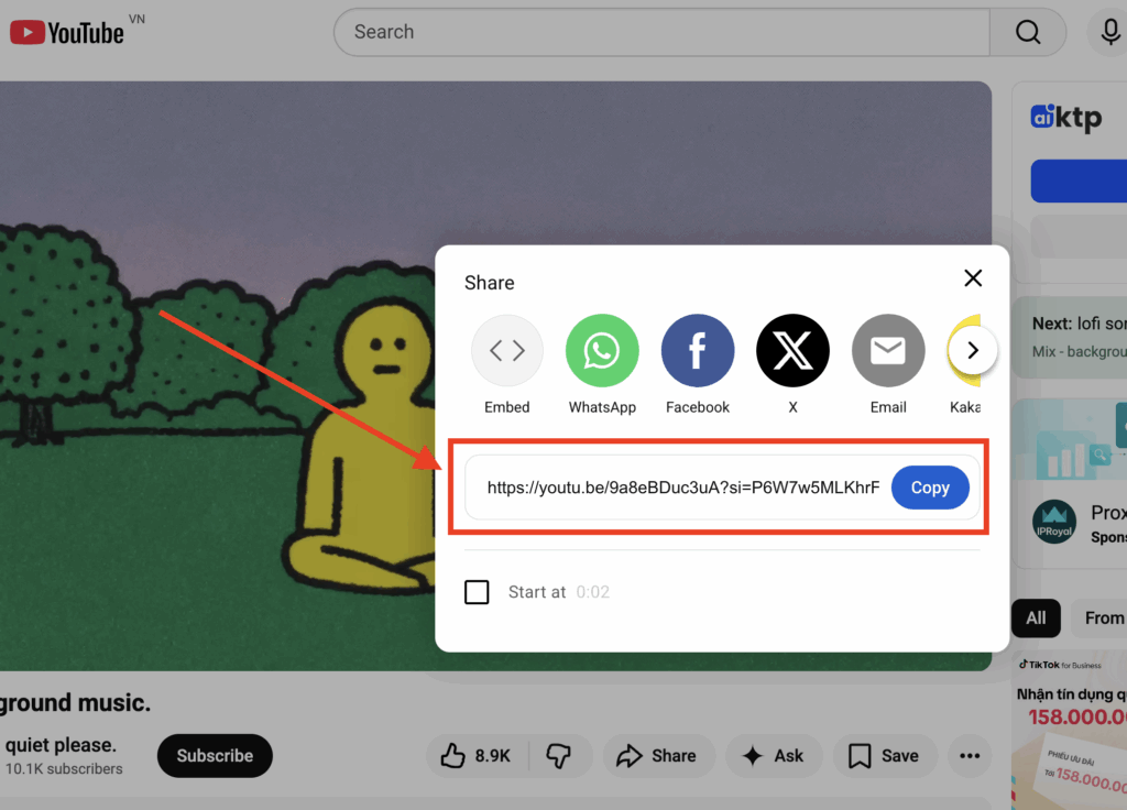 nhấn share để lấy link của video youtube